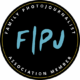 Logo officiel de la Family Photojournalist Association (FPJA)